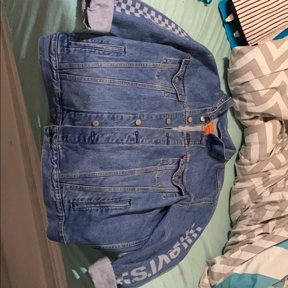 VINTAGE LEVI DENIM JACKET - Picture 1 of 2